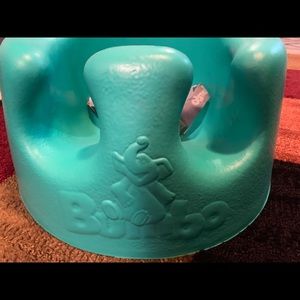 Bumbo floor seat